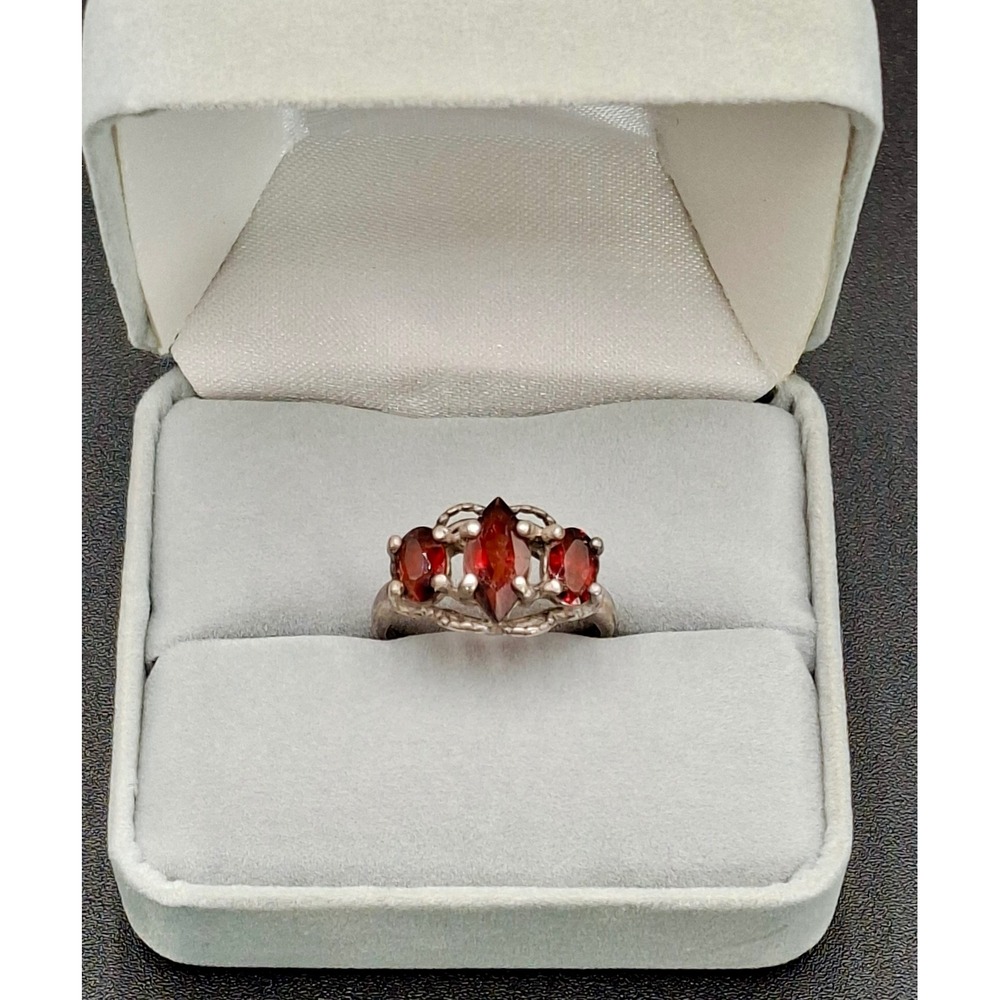 925 Sterling Silver Red Garnet Color Marquise Oval Ring Size 5.25 3g
